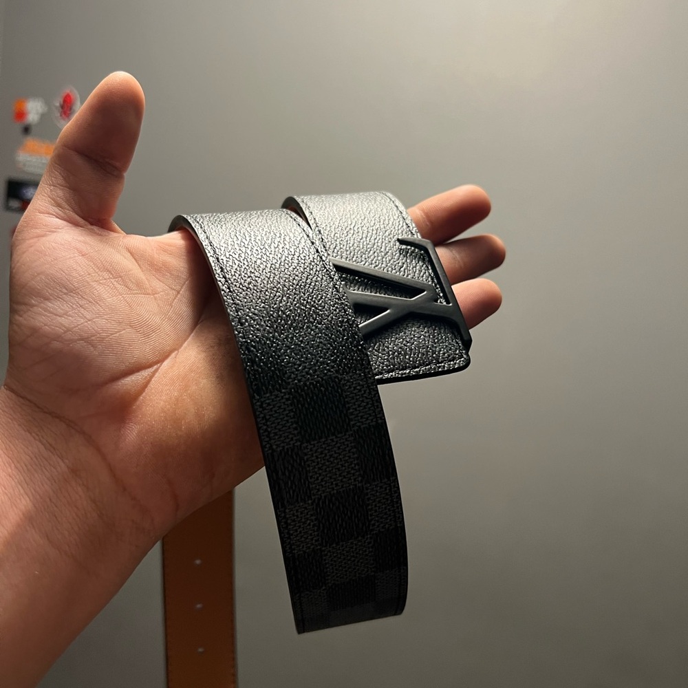 Black leather louis vuitton belt